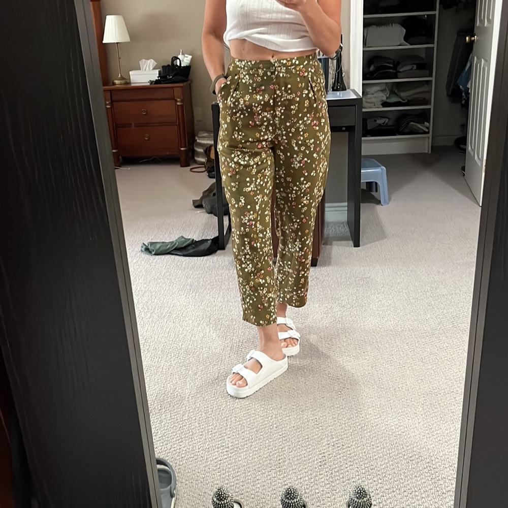 saltwater LUXE Olive Green Floral Cropped Pants